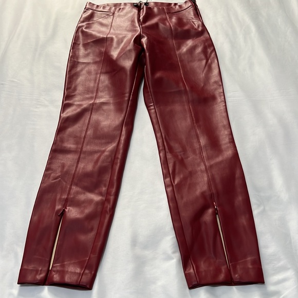 NWT Zara Red Faux Leather Leggings Front Zip Hem - Picture 9 of 9